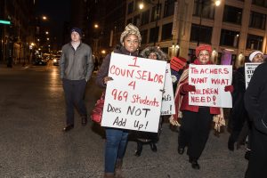 Feb. 4 Chicago Teachers Union rally downtown for a fair contract. Photo credit: sarah-ji, flickr.com/photos/sierraromeo/24918727256/